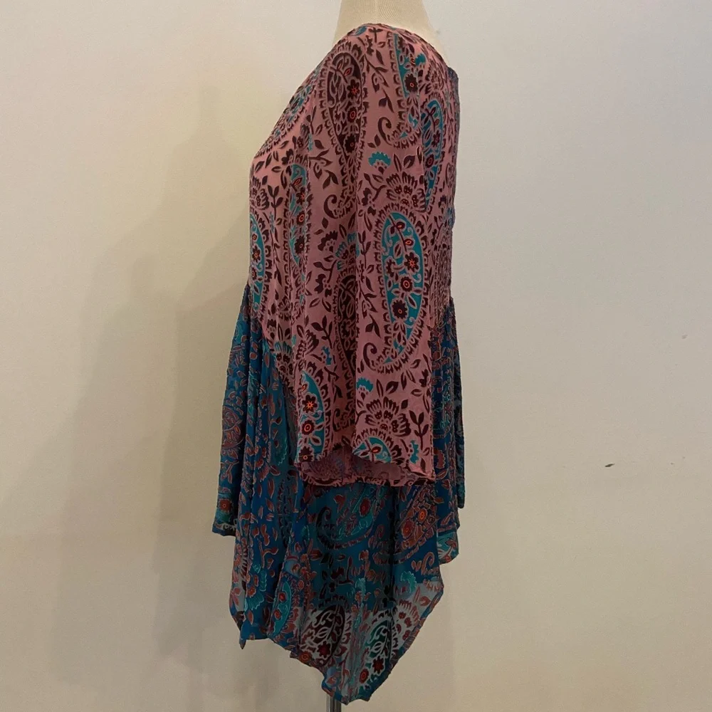 Flowy Silk & Velvet Anthro Top - Picture 6 of 7